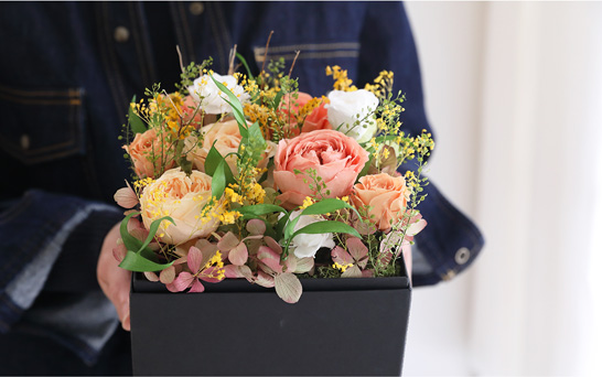 プリザーブドフラワー ギフト プレゼント 女性 記念日 インテリア ディスプレイ 誕生日 結婚祝い アレンジメント